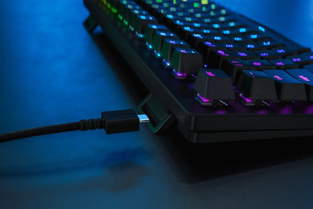 Huntsman Tournament Edition Gaming Keyboard, w/ Linear Optical Switches & Chroma RGB Lighting (Used)