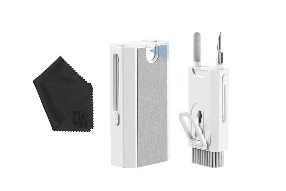 Xbox One X 1TB Gaming Console Mincraft with 2 Controller Headset Cleaning Kit